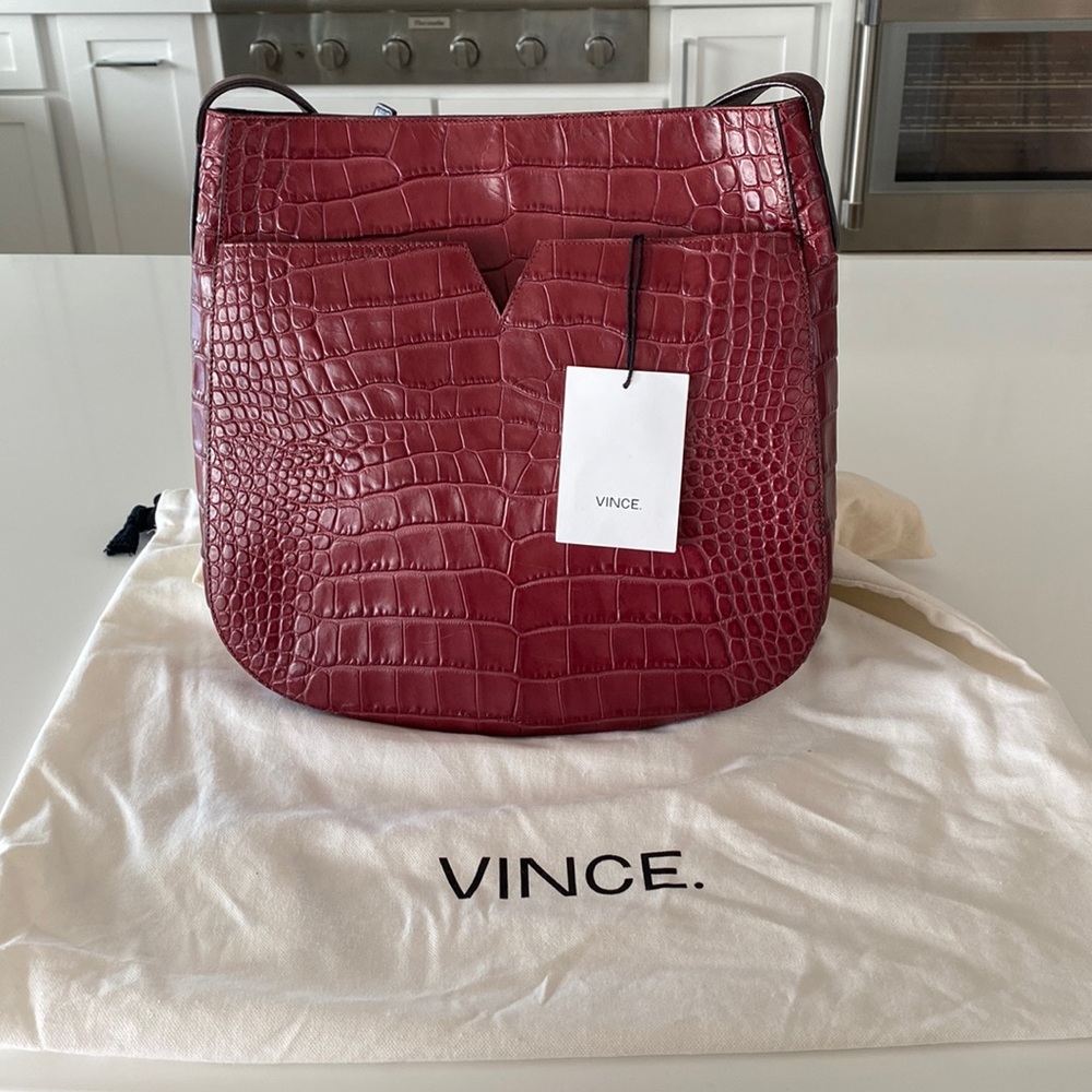 Gorgeous Vince reptile leather embossed crossbody handbag